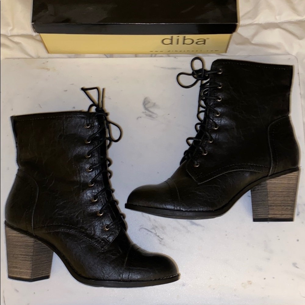 Size 11 Black Lace Up Bootie